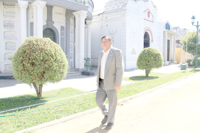 Luis Figueroa y su historia de vida que lo une al Cementerio Municipal