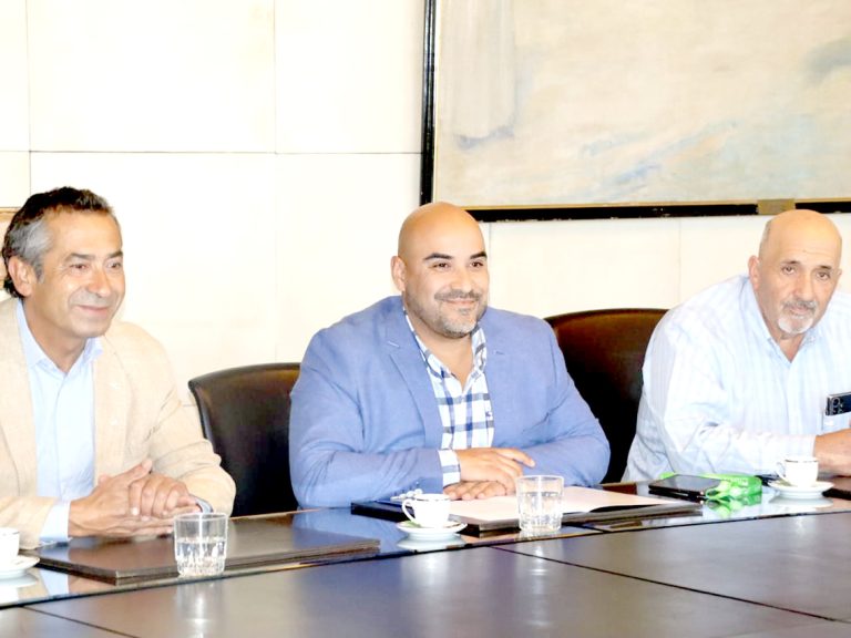 Piden sucursal de BancoEstado en Lontué:  Alcalde de Molina entrega solicitud formal