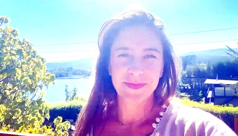 Actriz denunció expulsión desde el lago vichuquén