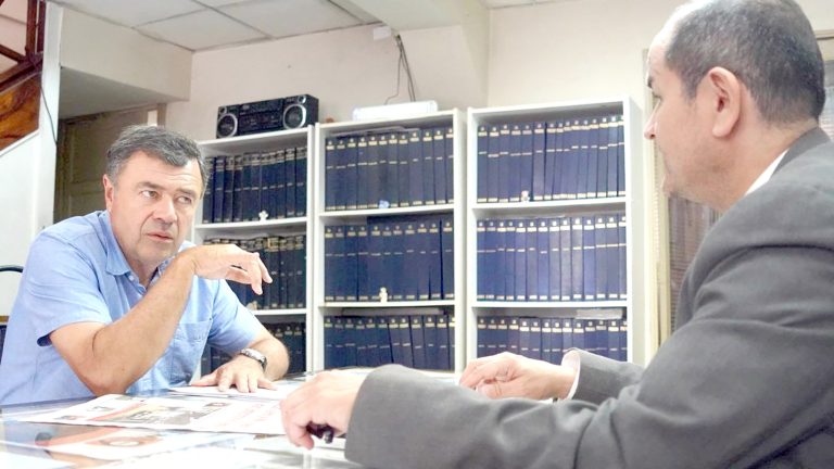 Ministro de Agricultura dice que seguros deben responder por cerezas  que llegaron en mal estado a China