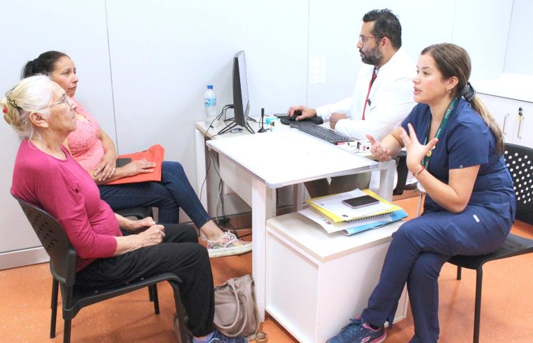 Comenzaron primeras atenciones oncológicas en Hospital de Curicó