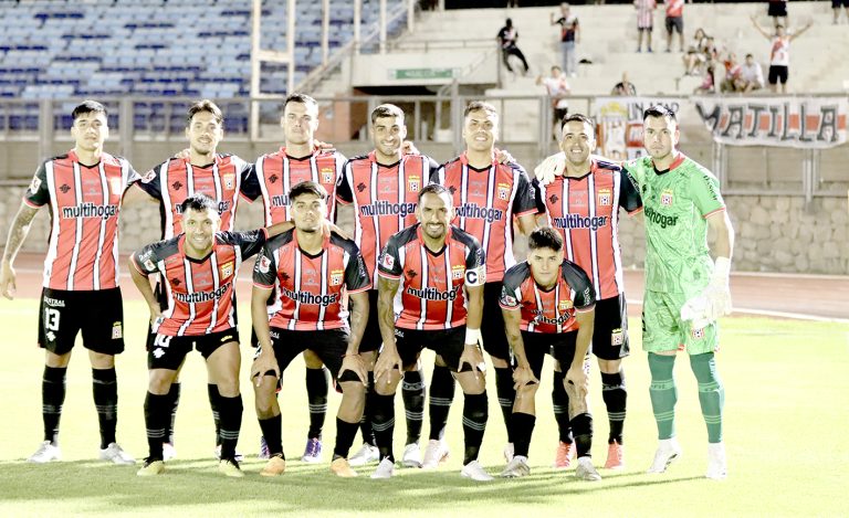 A la cancha el domingo por la noche