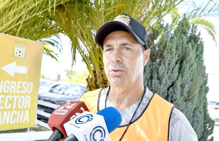 Curicó Unido se estrena en Santa Cruz