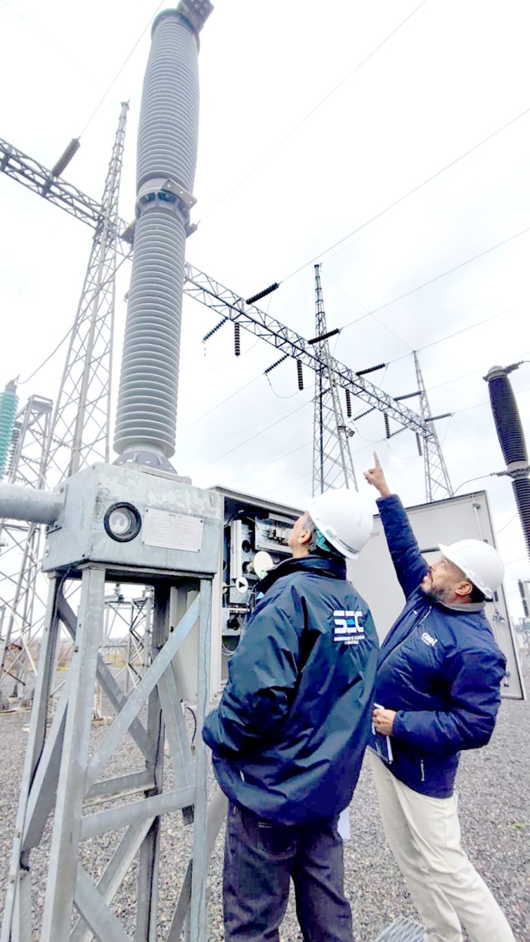 Multan a CGE con más de mil millones de pesos por cortes que afectaron a 160 mil viviendas