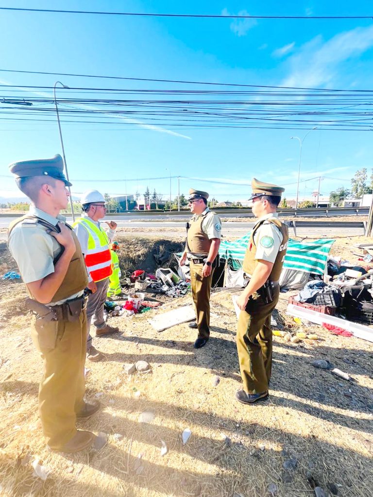 Carabineros aumentó retiro de rucos  para recuperar espacios públicos