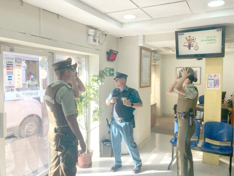 Carabineros en práctica se perfeccionan en diversas áreas