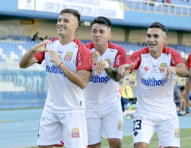 Nuevo puntero y maulinos en la medianía