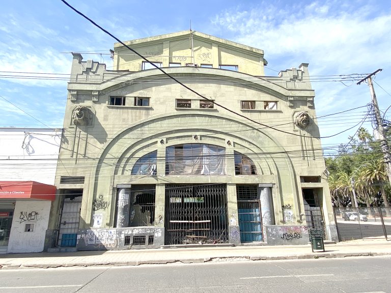 Teatro Victoria surge como espacio para resguardar “los vestigios y la alfarería” de Cementerio Indígena