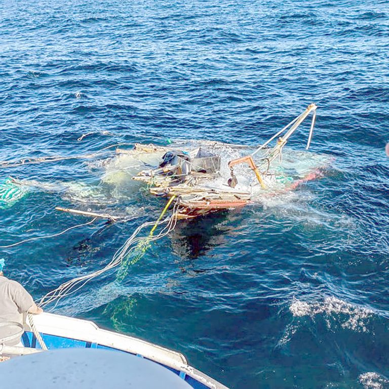 Con el dolor del alma y resignación familias despiden a los siete pescadores desaparecidos