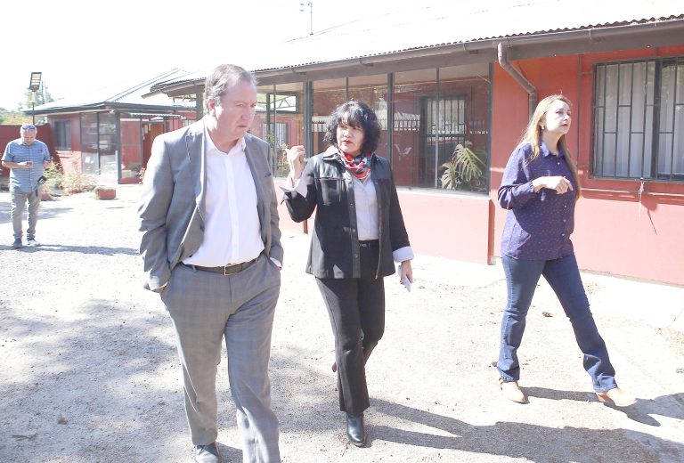 Desarrollo Social y Municipio de Talca firman  convenio para la implementación de albergues