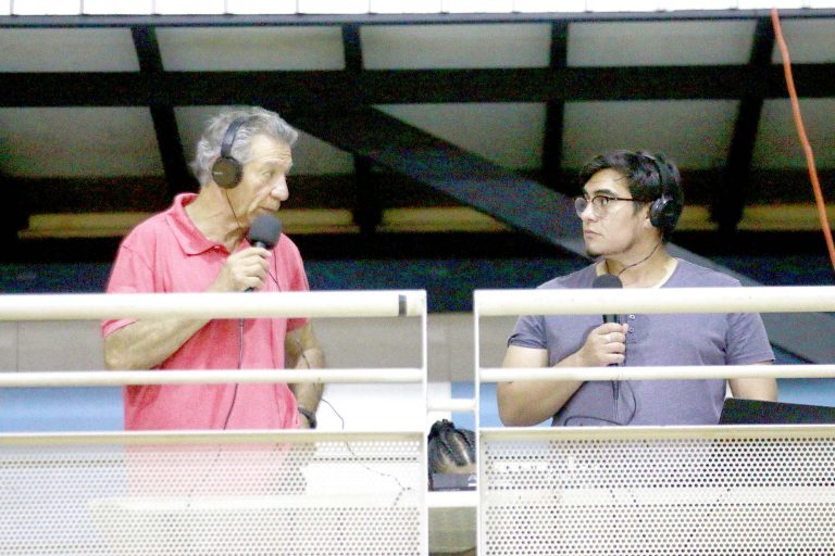 Las voces maulinas que transmiten la liga  Nacional de básquetbol en sus dos divisiones