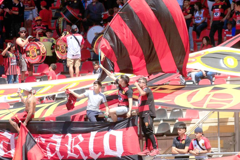 Los pobres números de Rangers que llevaron a barra “Los Rojinegros” a emplazar a presidente del club