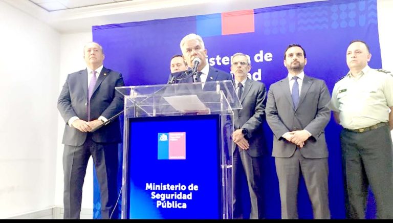 Detienen a tres venezolanos por ataque y amenazas de muerte en casa de gendarme en Cauquenes