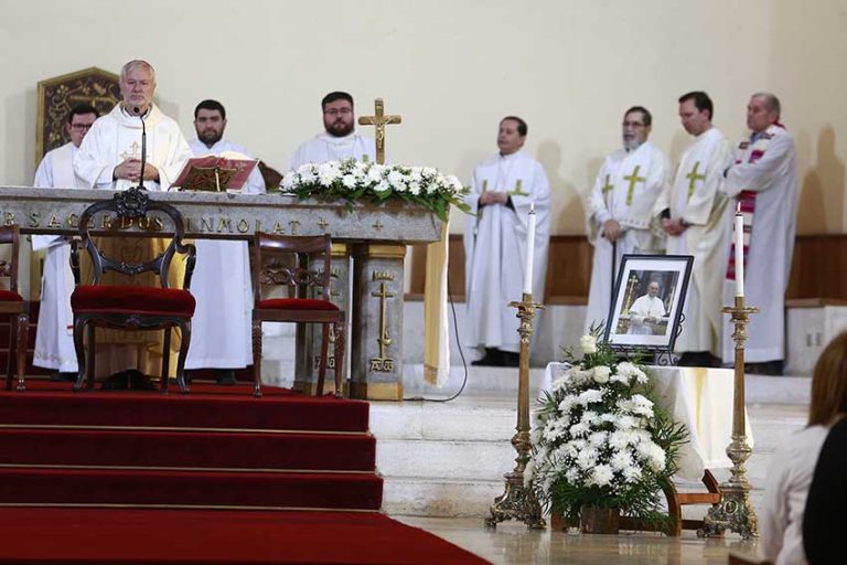 Último adiós al Papa Francisco en la capital regional estuvo cargado de emociones