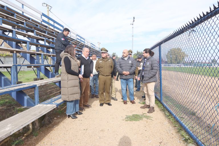 Visita inspectiva al Estadio de Molina