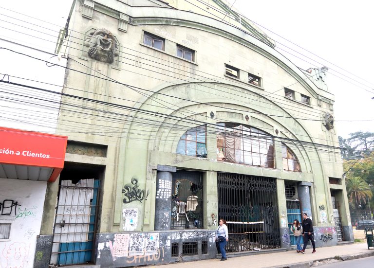 Anuncian ambicioso proyecto para comprar el Teatro Victoria de Curicó