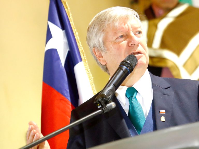 Municipios de la provincia de Curicó anuncian investigaciones por viajes con licencias médicas