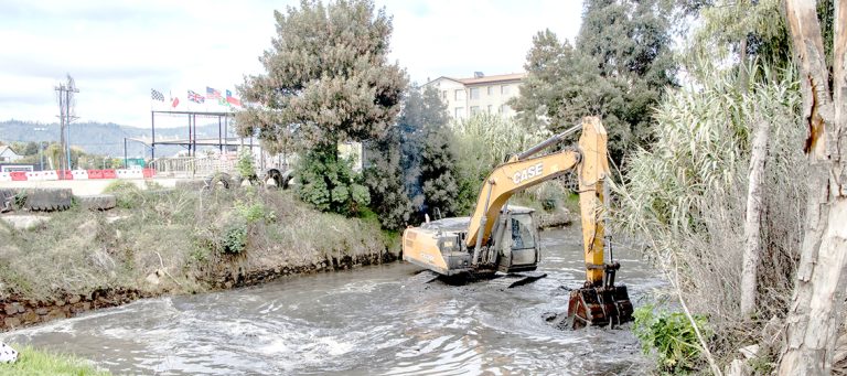 Finalizan trabajos de limpieza en estero El Carbón para mejorar flujo de agua