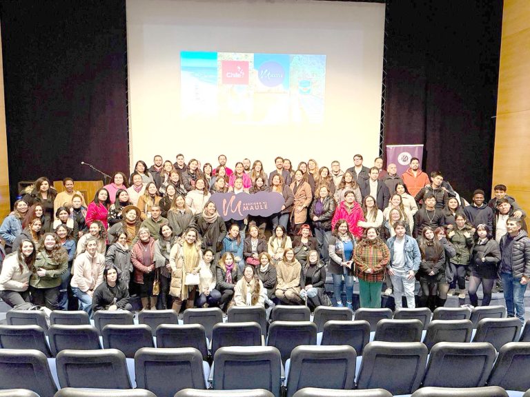Más de 120 maulinos participaron en escuela  de Emprendimiento Prefiero el Maule