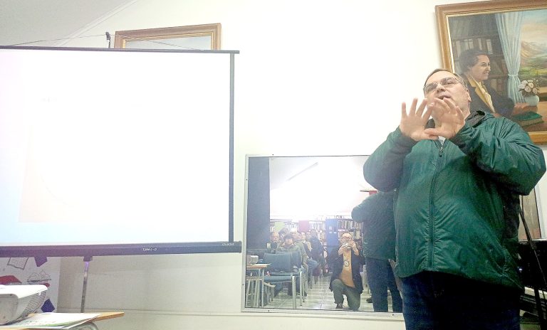 Gustavo Rahmer dictó charla para la comunidad curicana
