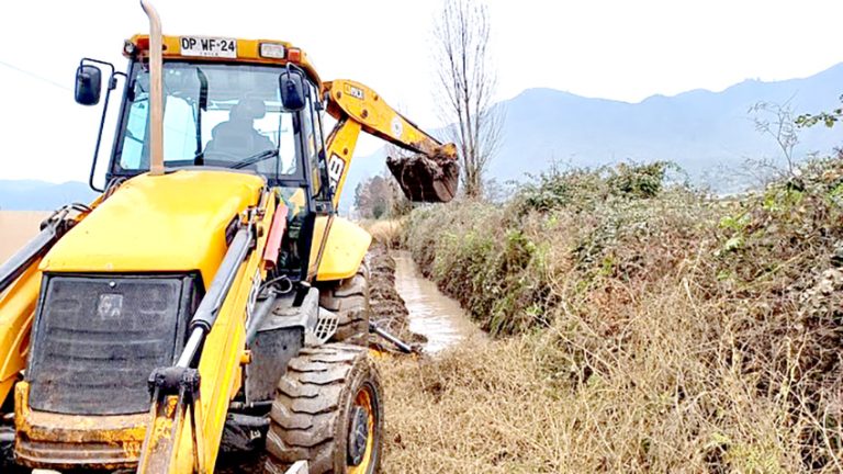 Aprueban programa para prevenir inundaciones y malos olores a través de la mantención de canales