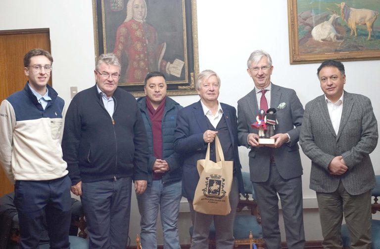 Curicó y francia buscan Fortalecer la cooperación