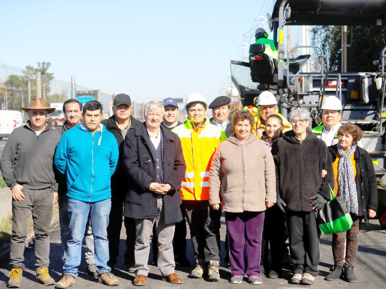 Rápida respuesta a pavimentación  de caletera en sector Los Carros