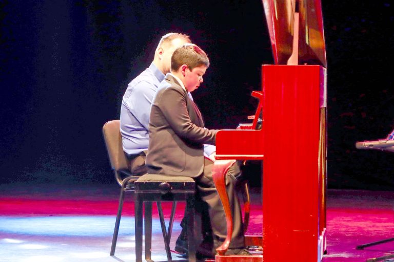 Gala de talleres artísticos de despierta el alma colectiva