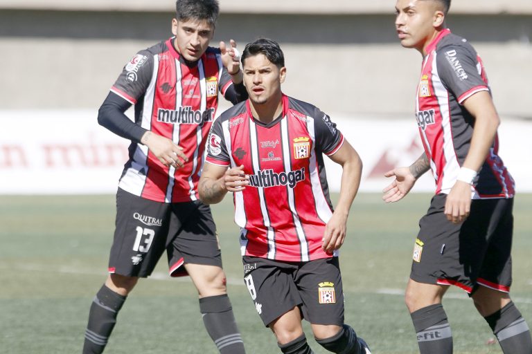 Albirrojos rescataron un punto ante el nuevo líder