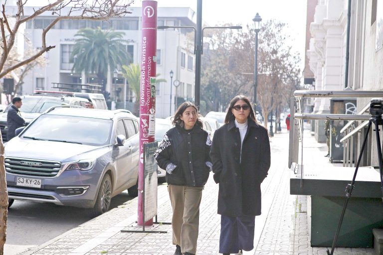 Ministra de la Mujer se  reunió con hijas de concejala  desaparecida y hacen contención sicosocial a la comunidad
