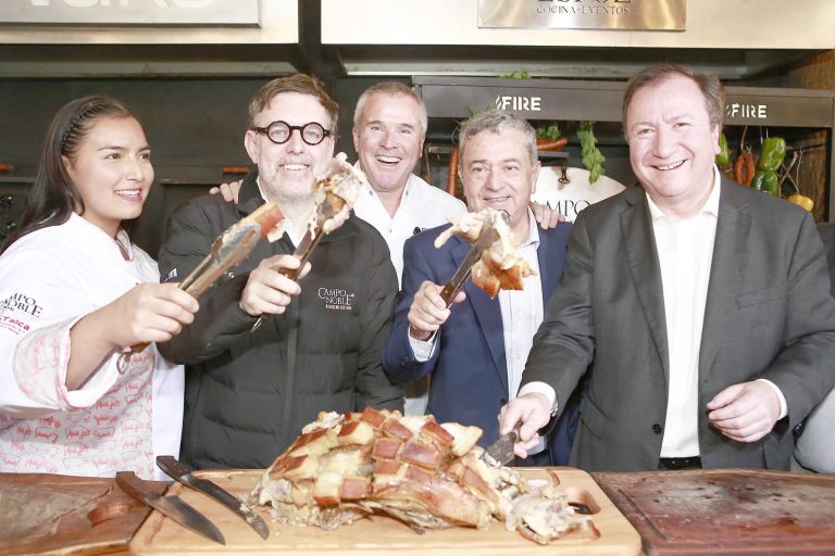 En Vitacura se lanzó a nivel nacional la Fiesta Costumbrista del Chancho 2025