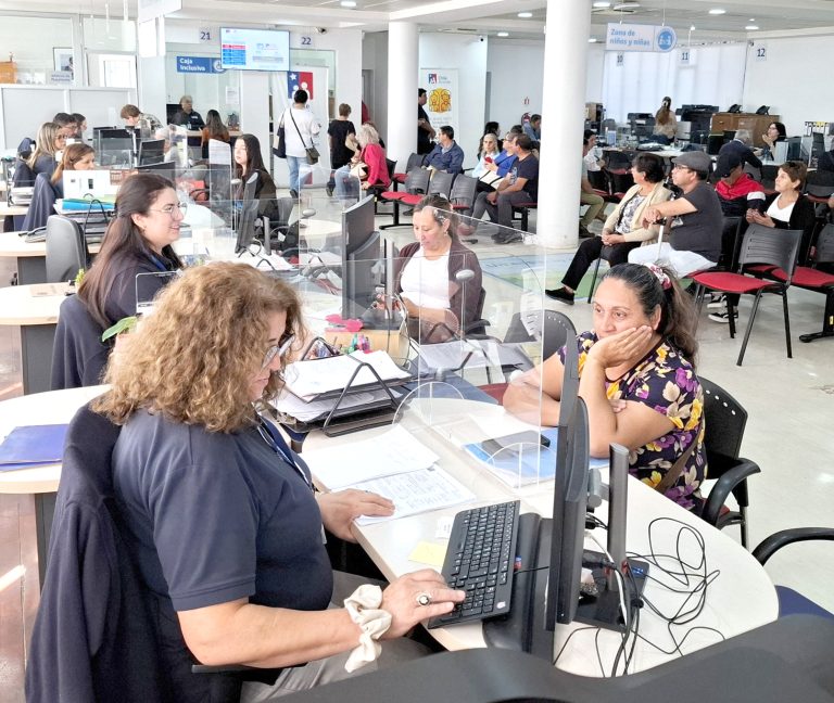 Más de 88 mil maulinas ya tienen el beneficio de la PGU