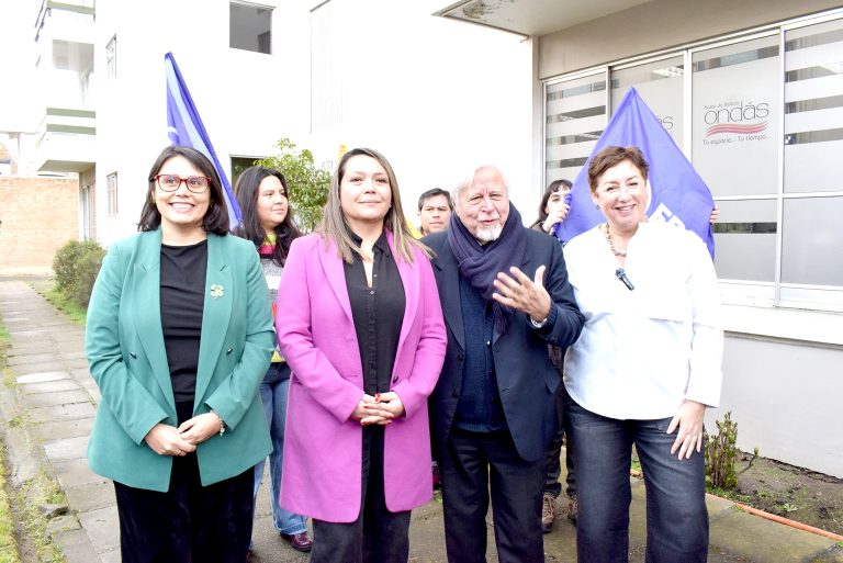 Beatriz Sánchez encabezó presentación de candidatos  parlamentarios del Frente Amplio para el Maule