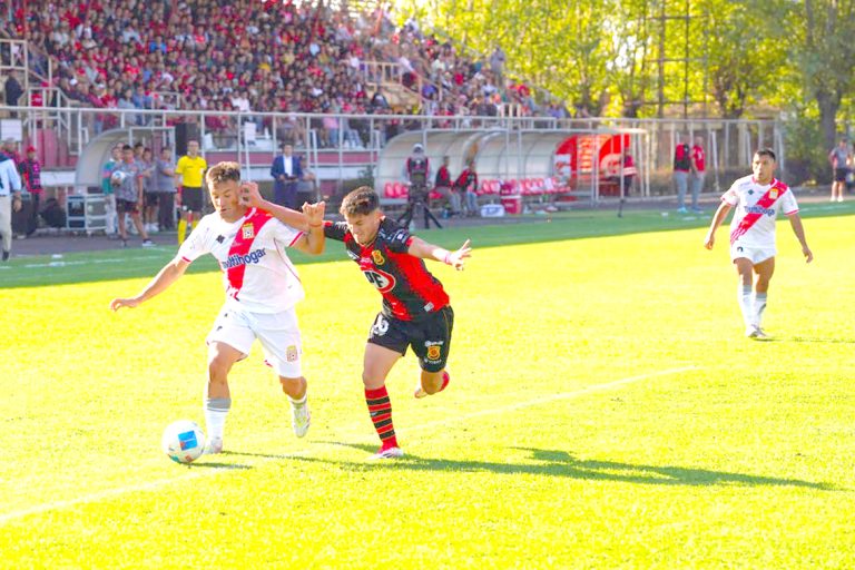 Hoy chocan Curicó Unido y Rangers en el Clásico del Maule