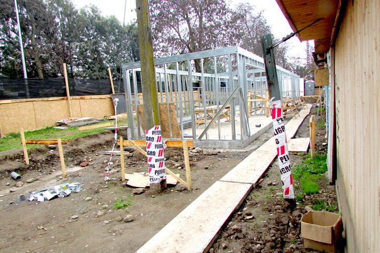 Comienza a tomar forma la nueva Feria Libre de la población Portales