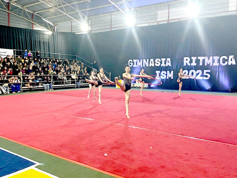 La gimnasia rítmica se lució en los Juegos Maristas Femeninos