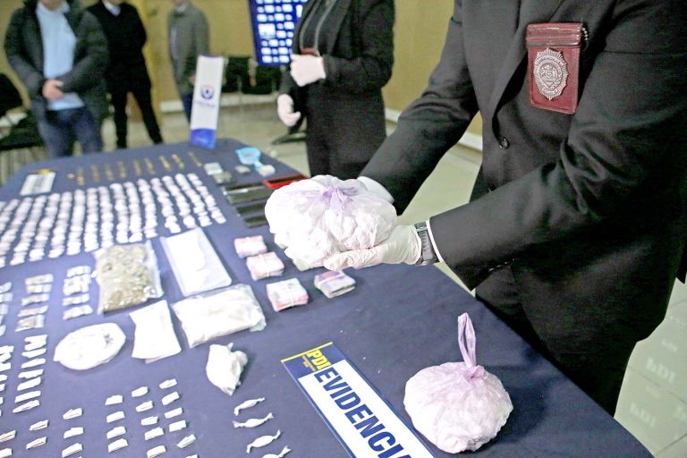 Duro golpe al microtráfico en el Maule:  16 detenciones y 12 mil dosis incautadas