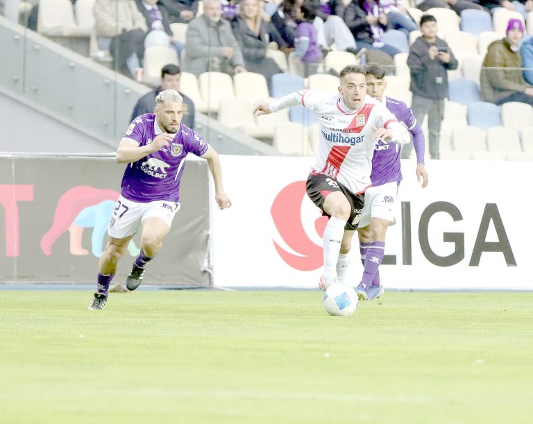 Rescatan un punto pese a dos expulsados