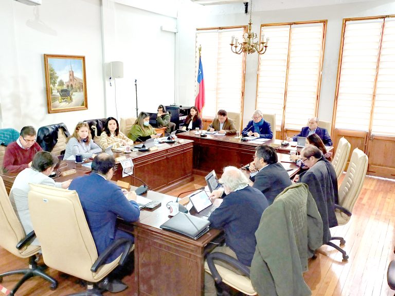 Se viene instalación de pórticos lectores de patentes en Curicó