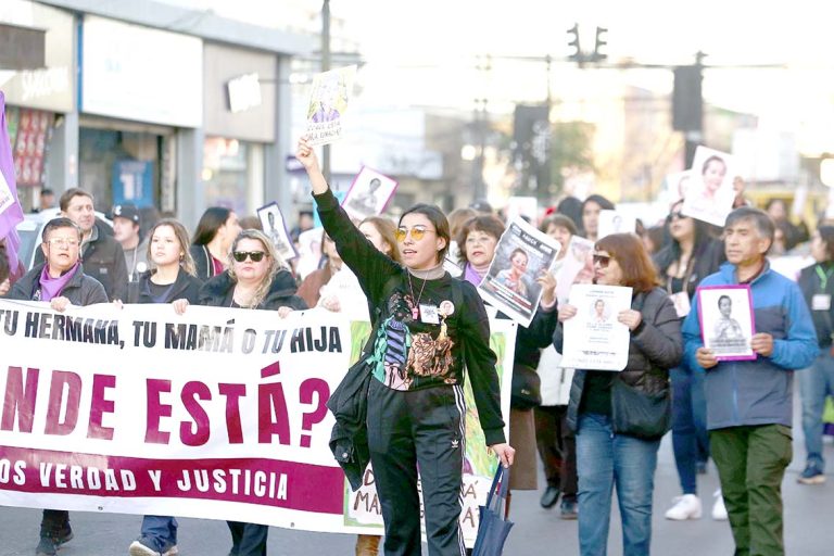 Calles de Talca se repletaron con masiva marcha que exige resultados en investigación