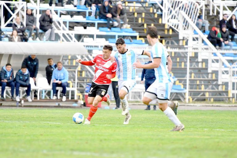 Pálido empate curicano ante el colista