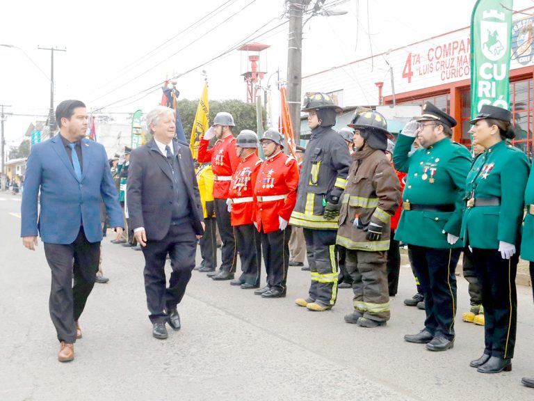 Sector Aguas Negras rindió homenaje a la Cuarta Compañía de Bomberos de Curicó