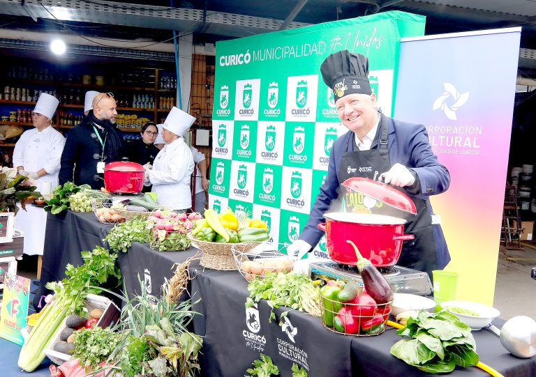 Alcalde de Curicó entregó detalles  de lo que será la Feria de los Caldos