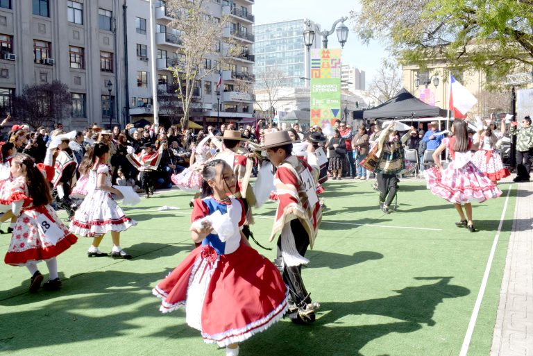 Ya se viven las Fiestas Patrias en el Maule y comerciantes esperan aumento en sus ventas
