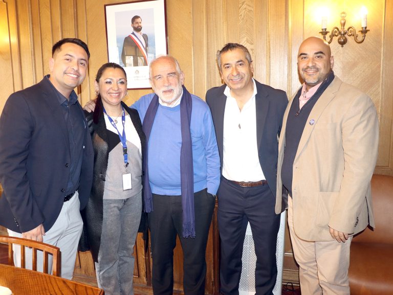 Exponen ante ministro la necesidad de poder  avanzar en dos megaproyectos habitacionales