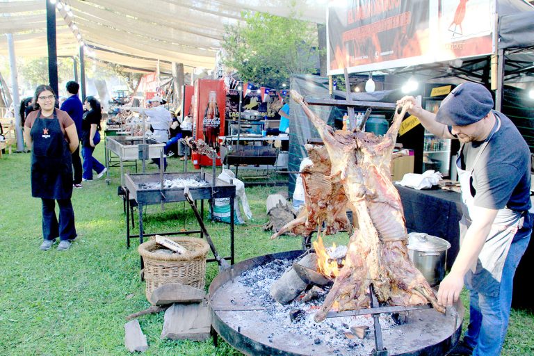 Gran asistencia de público ha tenido la Fiesta de la Chilenidad