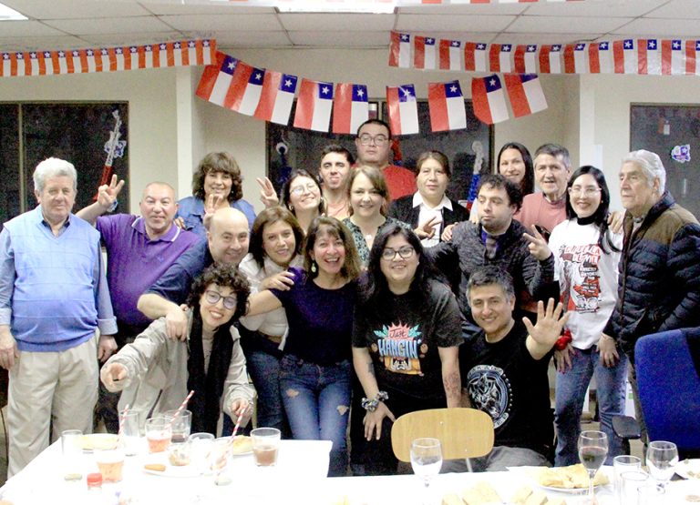 Felices Fiestas Patrias les desea diario La Prensa