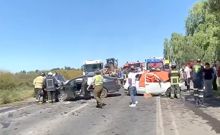 Joven conductor muere tras violenta colisión y tres personas quedan heridas