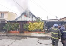 Tres damnificados dejó incendio