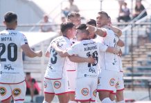 Ante un estadio con 10 mil entradas vendidas Rangers sale a asegurar su clasificación a la postemporada